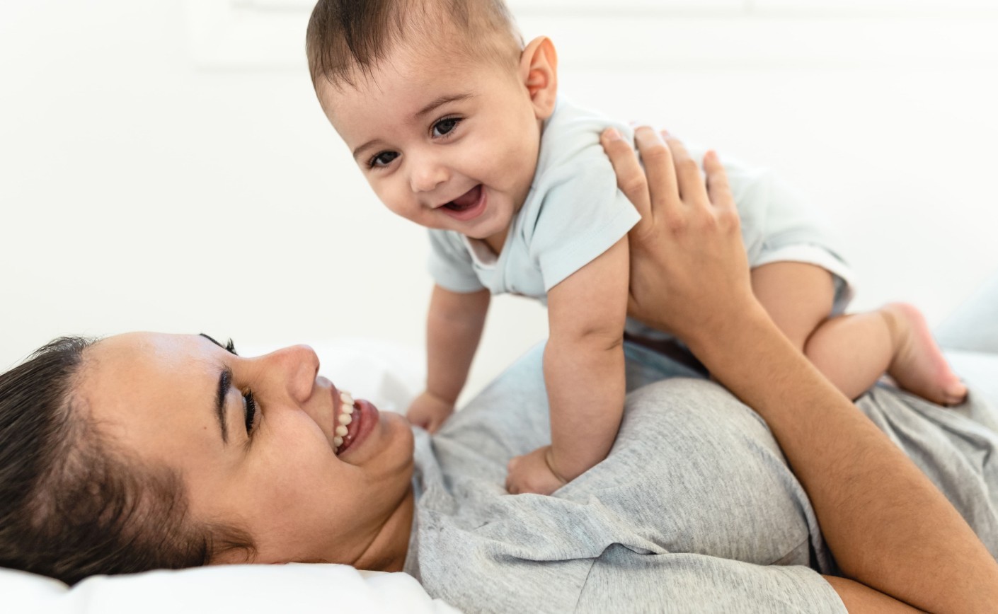 Conseils et astuces pour surmonter l'angoisse de séparation du bébé en douceur pour les parents et les bébés